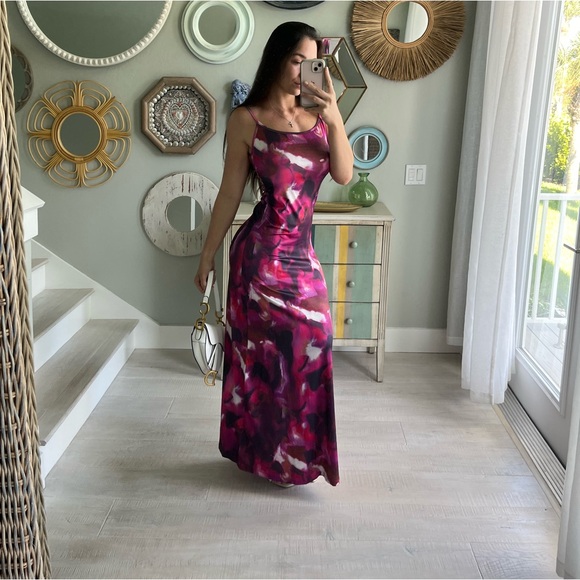 Summer dress - Picture 1 of 5